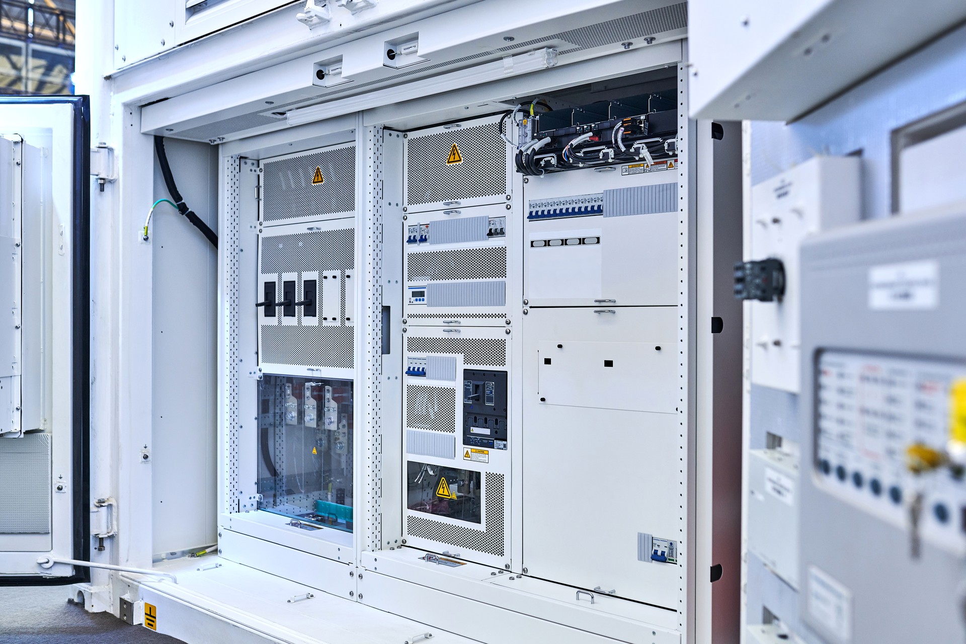 Electromechanical and Electric Control Panel Switchgear